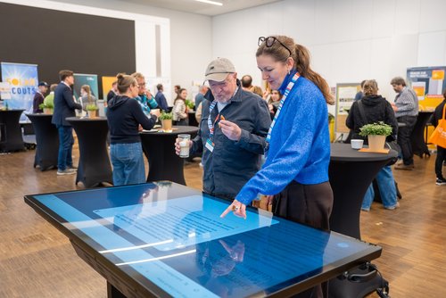 Das Foto zeigt einen Teil der Fachausstellung beim Herbstforum Altbau 2025.